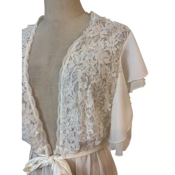 Vtg Seductivewear Sheer Short Robe Sz XL White Floral Bridal Boudoir Cover Up - Picture 3 of 8